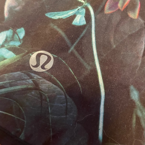 Lululemon Run Speed Short 4-way Stretch curious jungle multi black size 4 - Picture 9 of 9